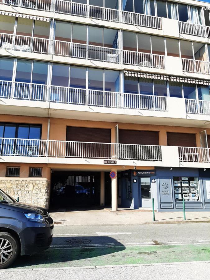 Front De Mer Golfe De Saint-Tropez Sainte-Maxime Bagian luar foto
